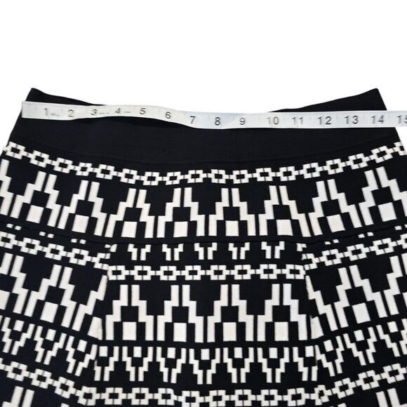 PANIZ -1935 A-line Geometric Aztec Pattern Knit Skirt Medium - Picture 4 of 5